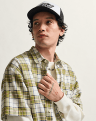 Women|Men Vans Classic Patch Curved Bill Trucker Hat in Black / White