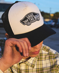 Women|Men Vans Classic Patch Curved Bill Trucker Hat in Black / White
