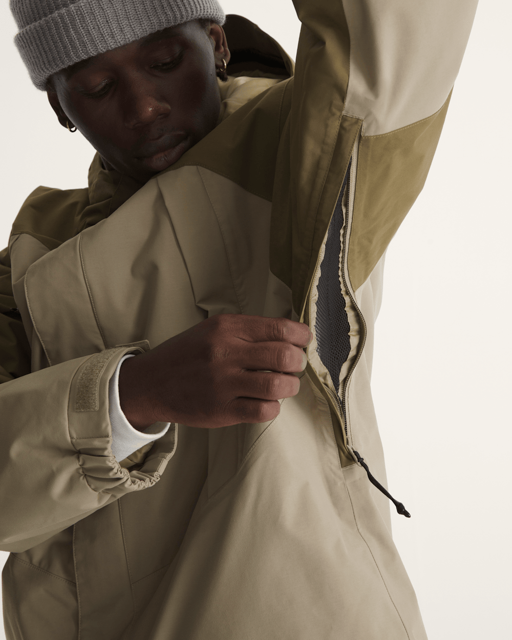 Women|Men Vans Hellbound Snow Jacket in Warm Brown