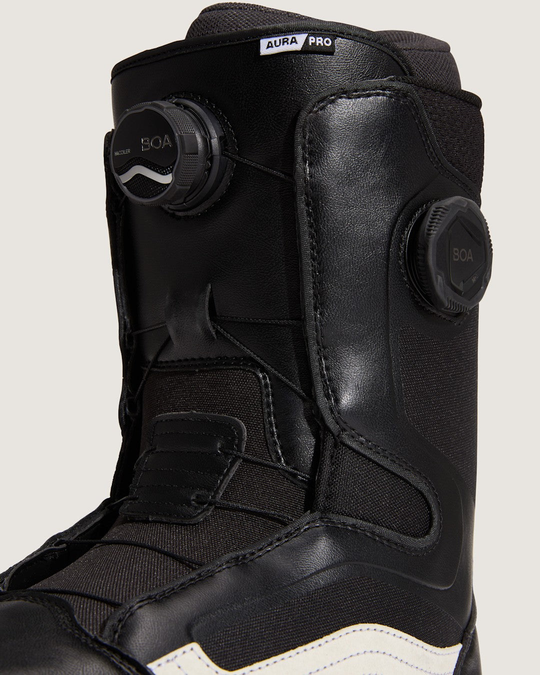 Women|Men Vans Aura Pro Snowboard Boot in Black / White