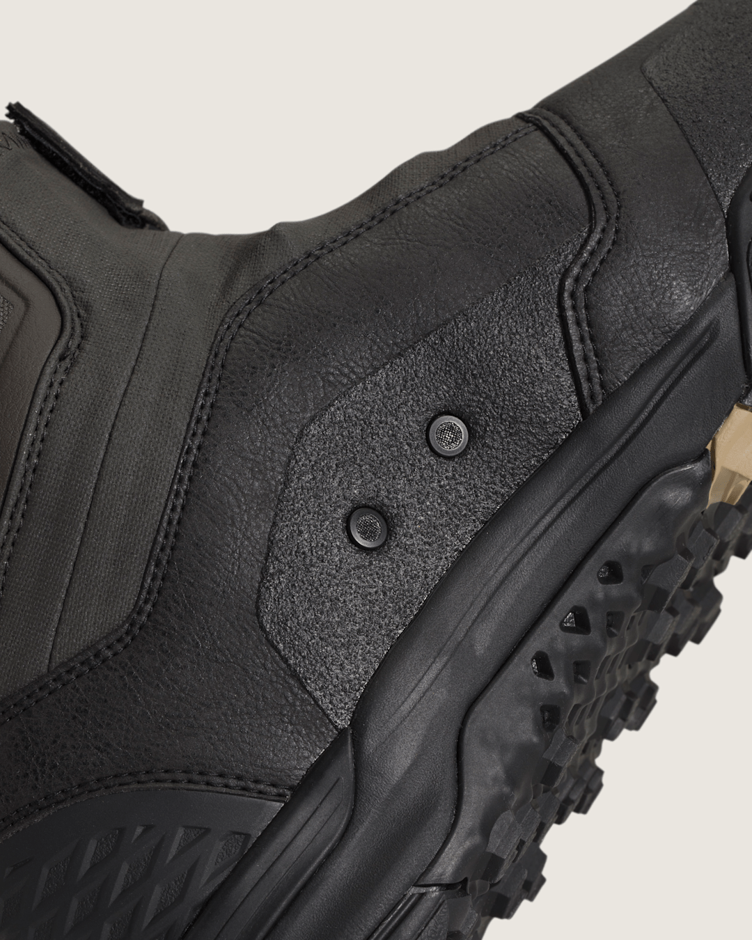 Women|Men Vans Hi-Country Snowboard Boot in Faded Black