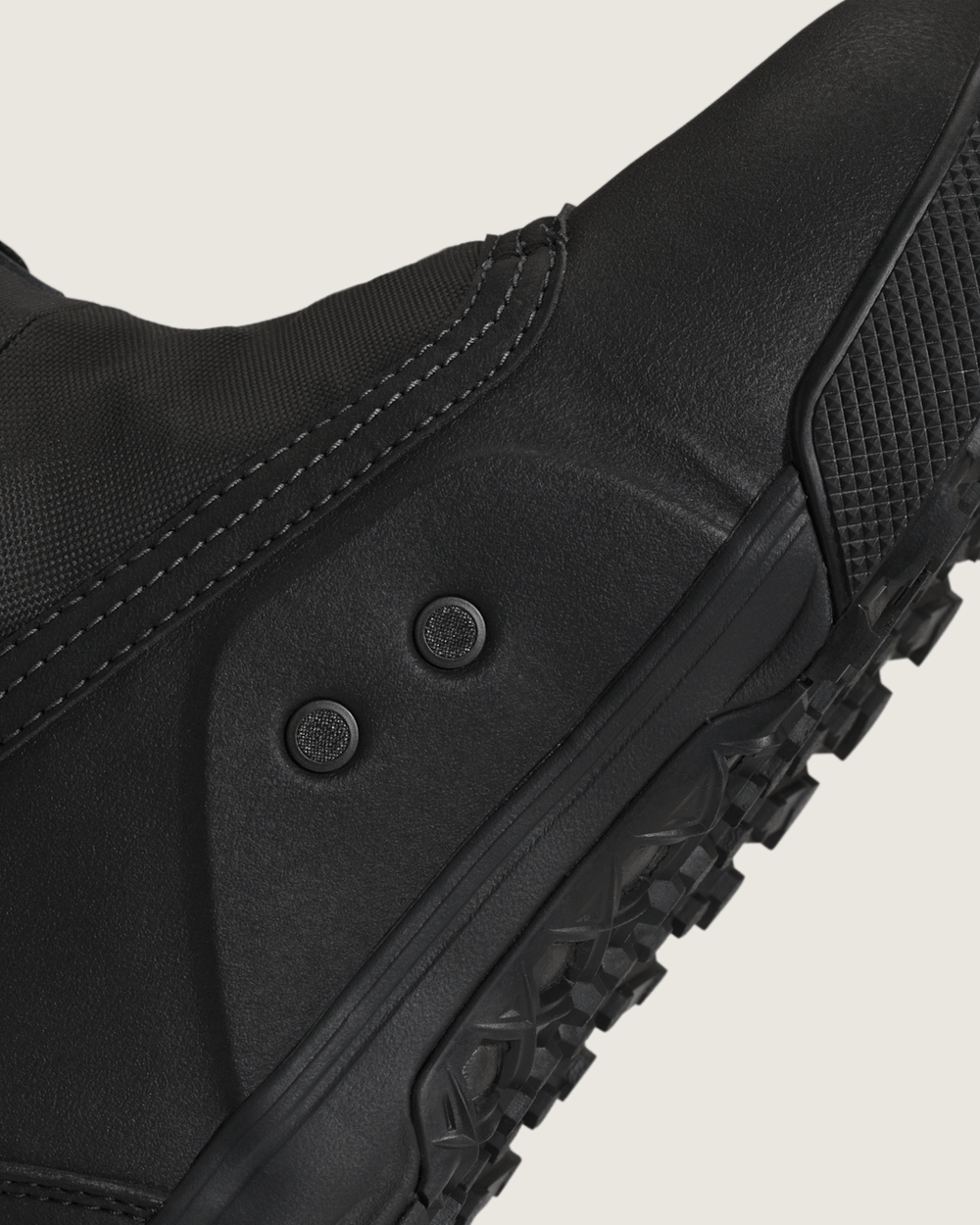 Women|Men Vans Infuse Snowsurf Snowboard Boot in Black