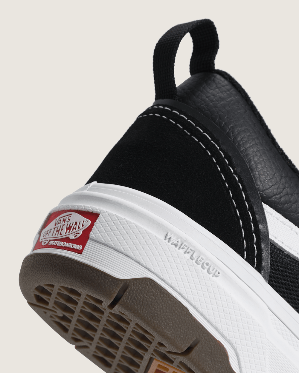 Women|Men Vans Skate Old Skool Wafflecup Shoe in Black / White