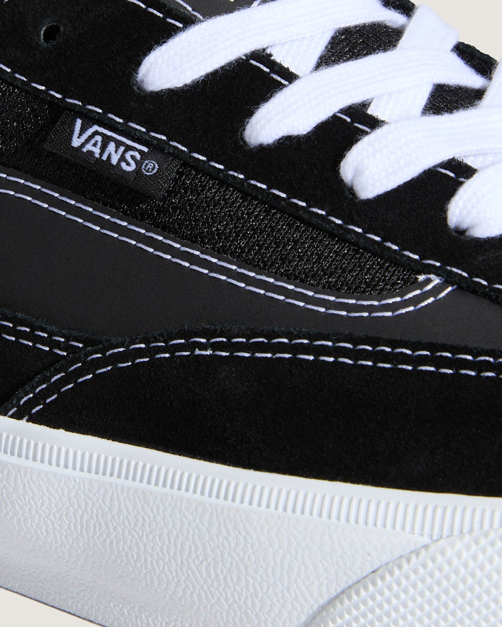 Women|Men Vans Skate Curren Caples Shoe in Gum Black / White