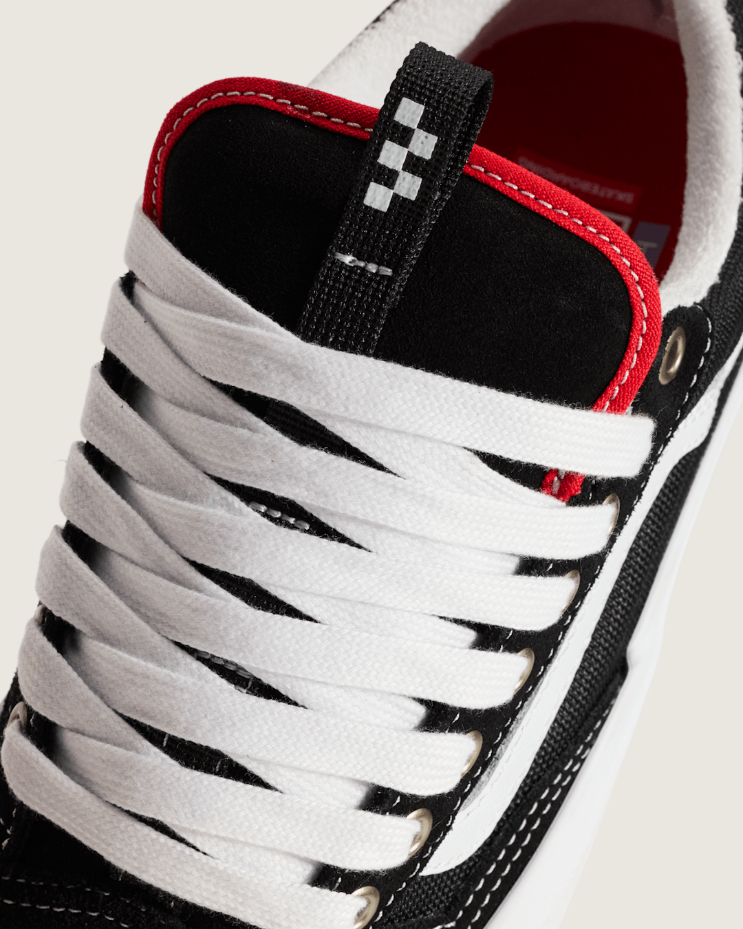 Women|Men Vans Skate Old Skool 36+ Shoe in Black / White