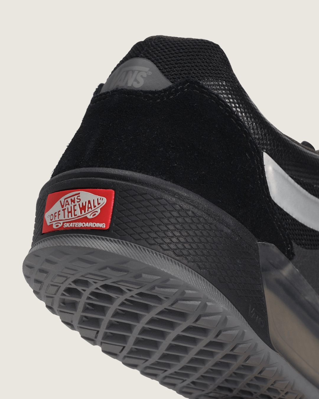 Women|Men Vans Skate AVE 2.0 Shoe in Black