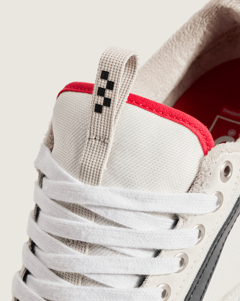 Women|Men Vans Skate Old Skool 36+ Shoe in Antique White / Black