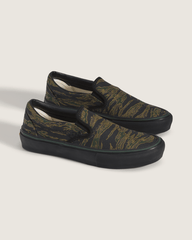 Women|Men Vans Skate Slip-On Shoe in Camo Green / Black