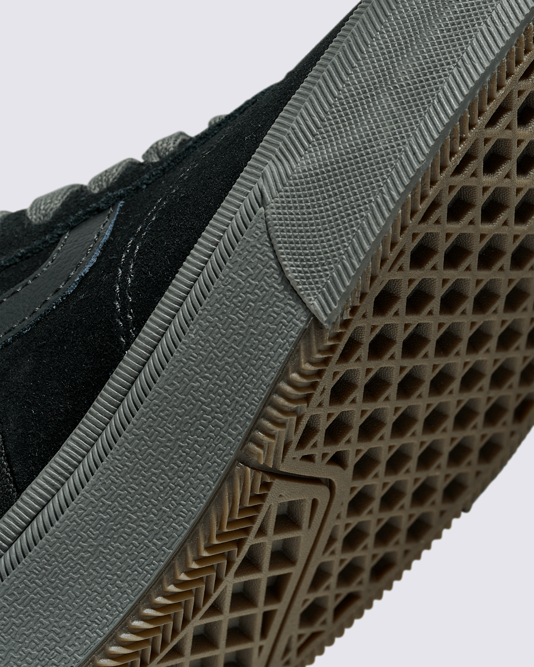 Women|Men Vans Skate Gilbert Crockett Shoe in Black / Charcoal Grey