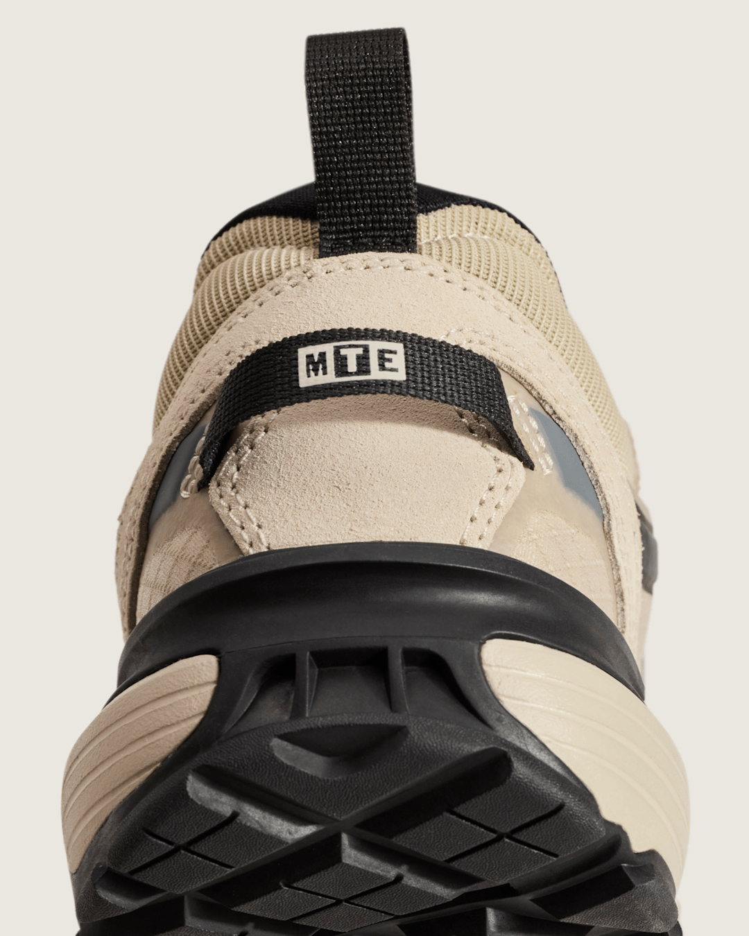 Women|Men Vans Crosspath XC Shoe in Peyote Beige / Black