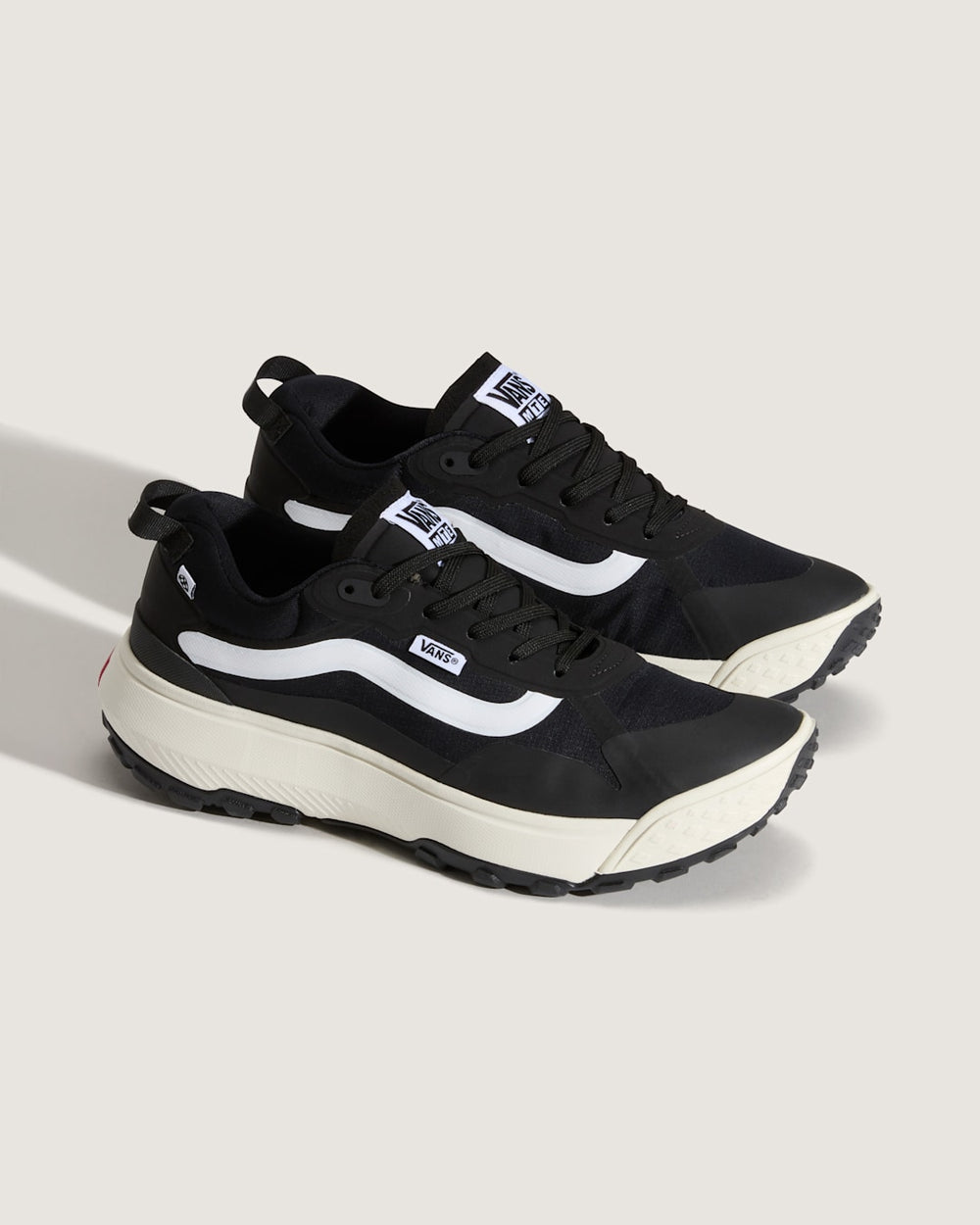 Women|Men Vans Crosspath Shoe in Black / White