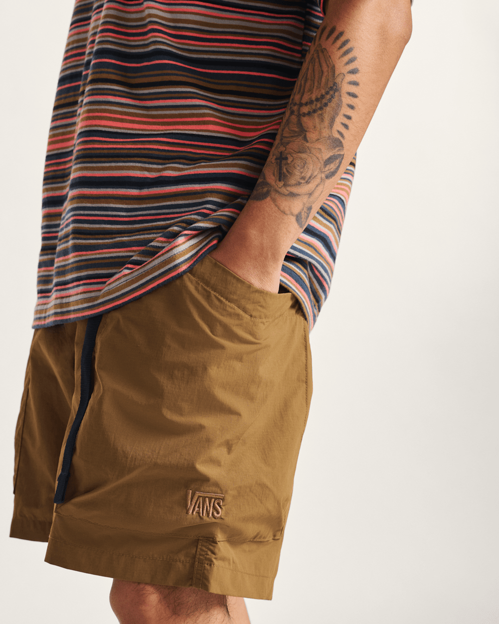 Women|Men Vans Trek Guide 19'' Shorts in Sepia Brown