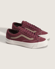Men Vans Premium Old Skool Shoe in Port Royale Red