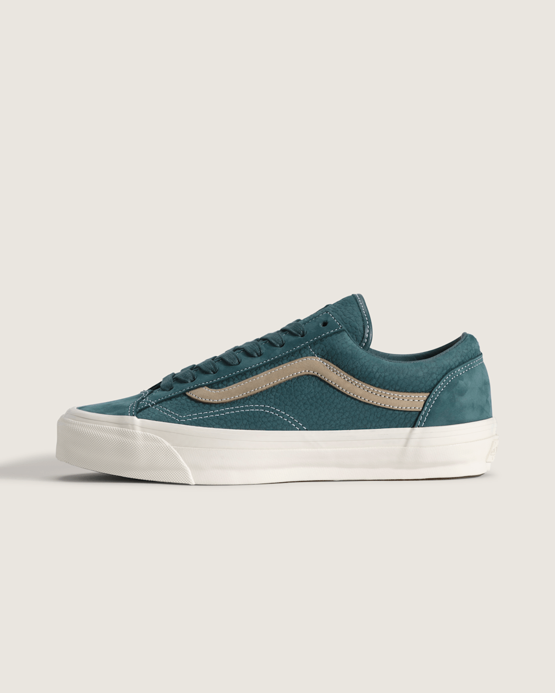 Men Vans Premium Old Skool Shoe in Blue