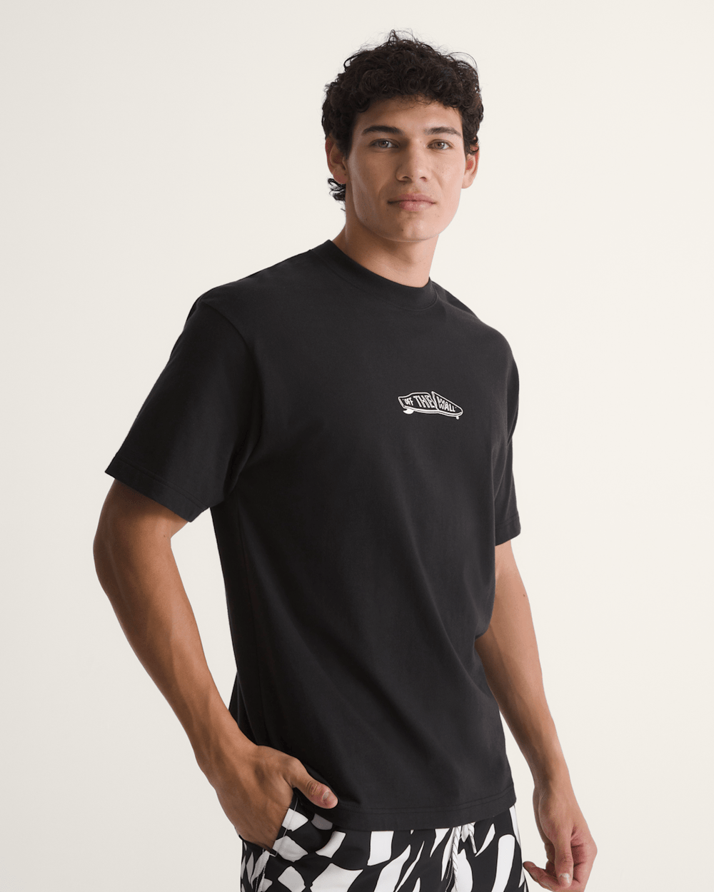 Men Vans Buckled T-Shirt in Black