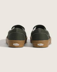 Men Vans Classic Slip-On Shoe in Gum Obsidian Fern Green