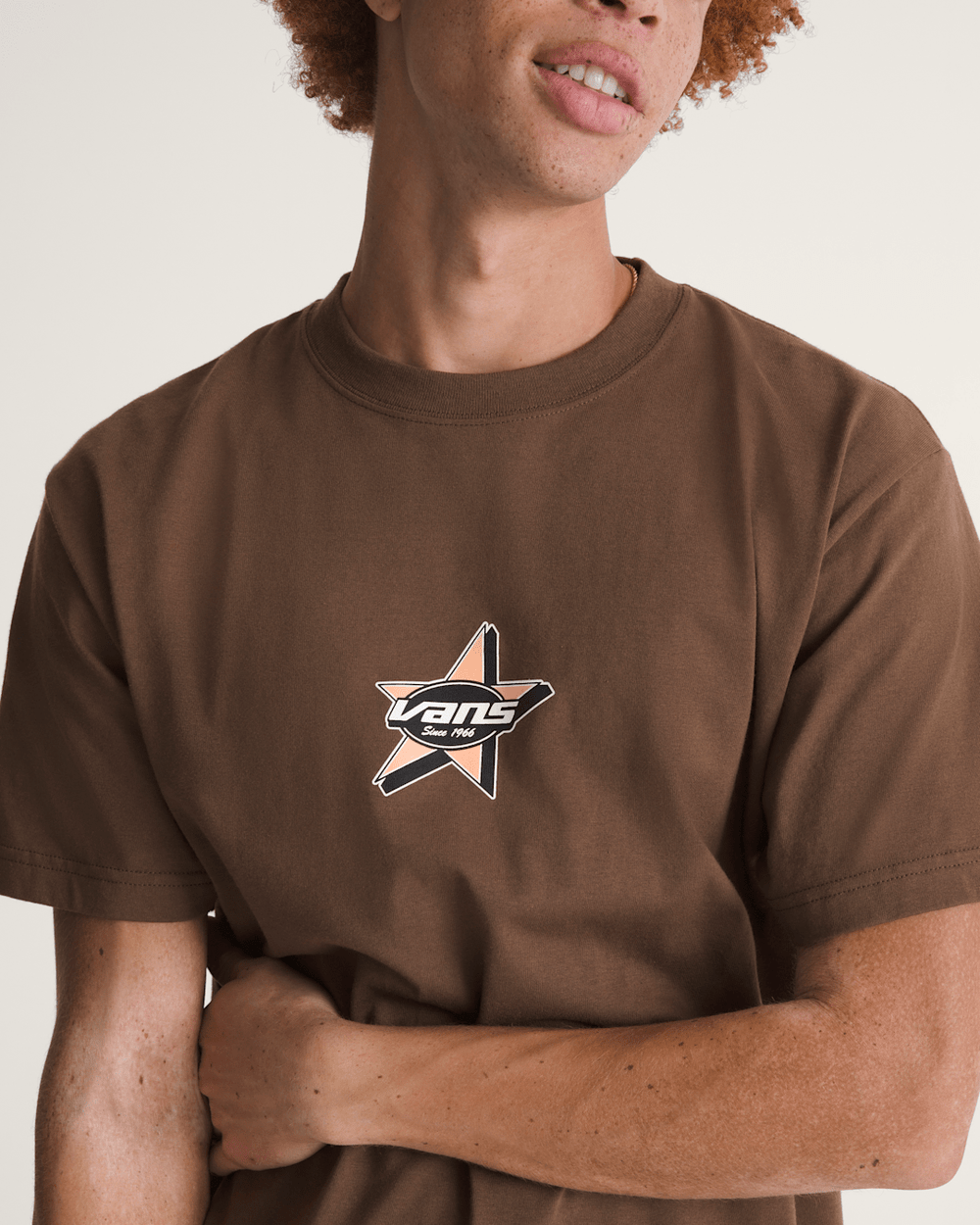 Men Vans Starmarked T-Shirt in Vintage Cocoa Brown