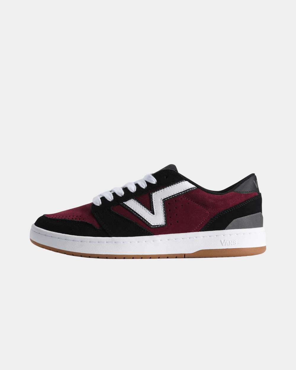 Men Vans Lowland 2.0 Shoe in Black / Port Red