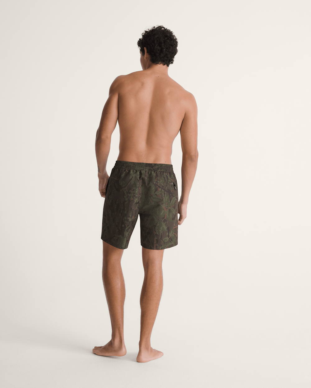 Men Vans Primary II Elastic Printed Boardshorts in Obsidian Fern Green