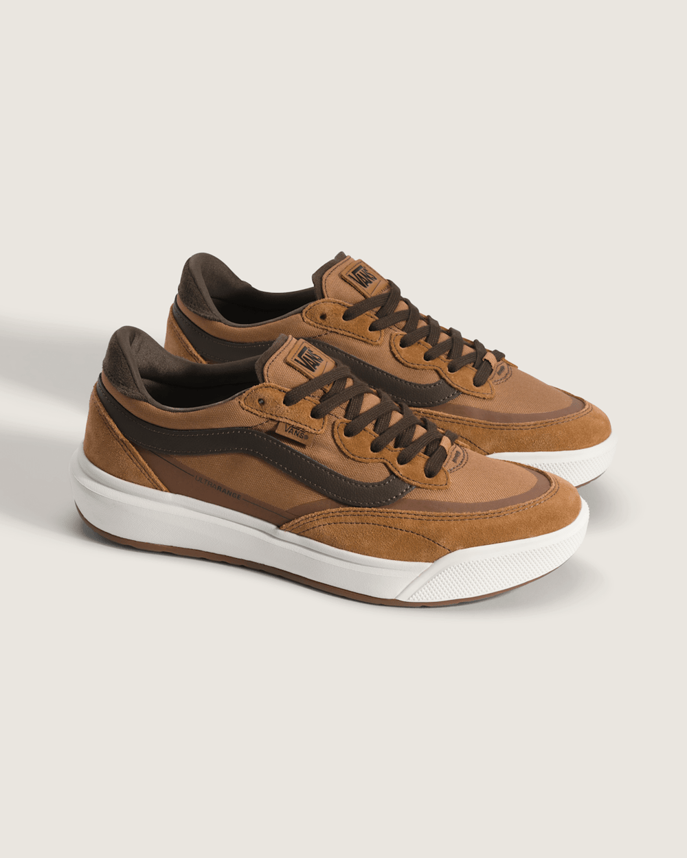 Men Vans UltraRange 2.0 Shoe in Chipmunk Brown