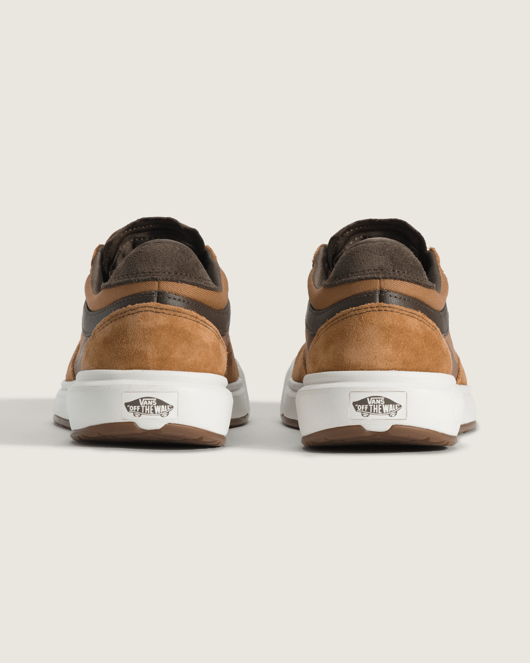 Men Vans UltraRange 2.0 Shoe in Chipmunk Brown