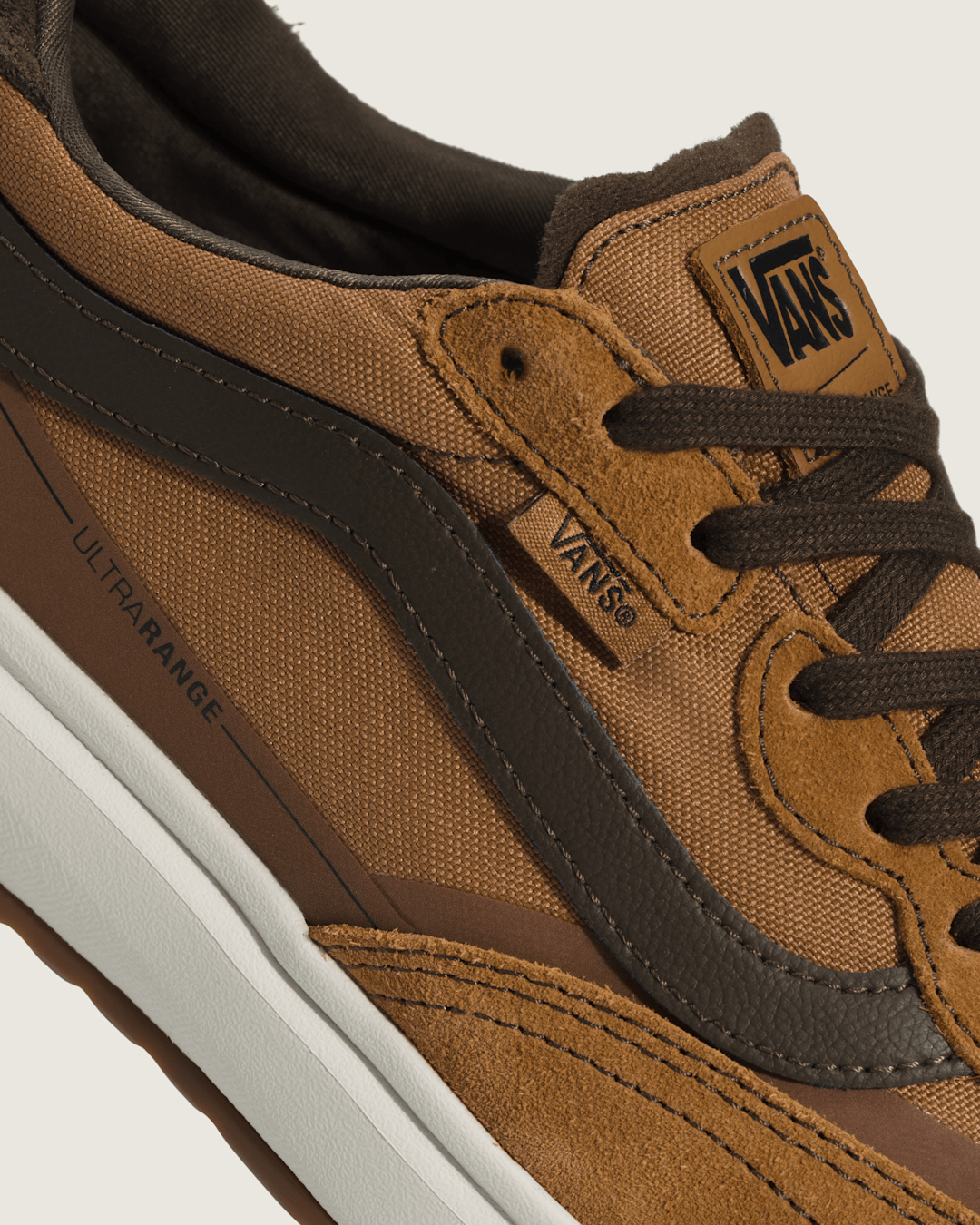 Men Vans UltraRange 2.0 Shoe in Chipmunk Brown