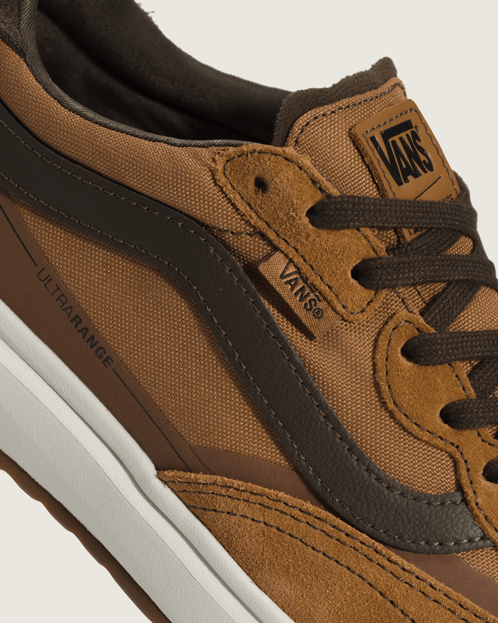 Men Vans UltraRange 2.0 Shoe in Chipmunk Brown