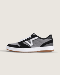 Men Vans Lowland 2.0 Shoe in Black / Grey