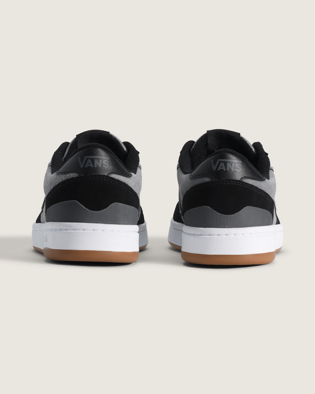 Men Vans Lowland 2.0 Shoe in Black / Grey