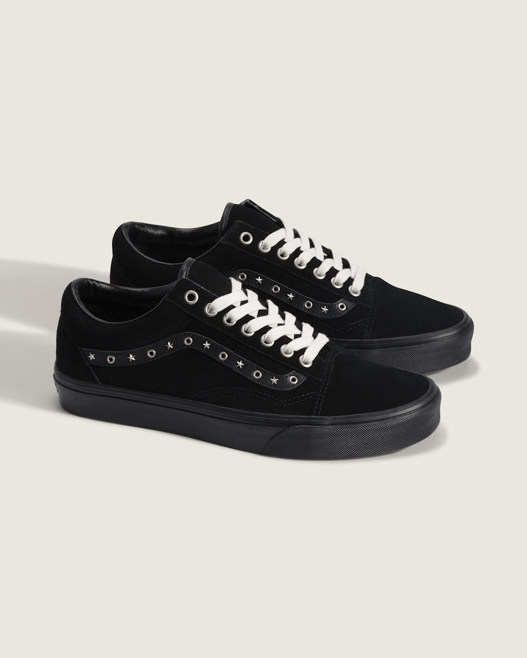 Men Vans Old Skool Shoe in Black