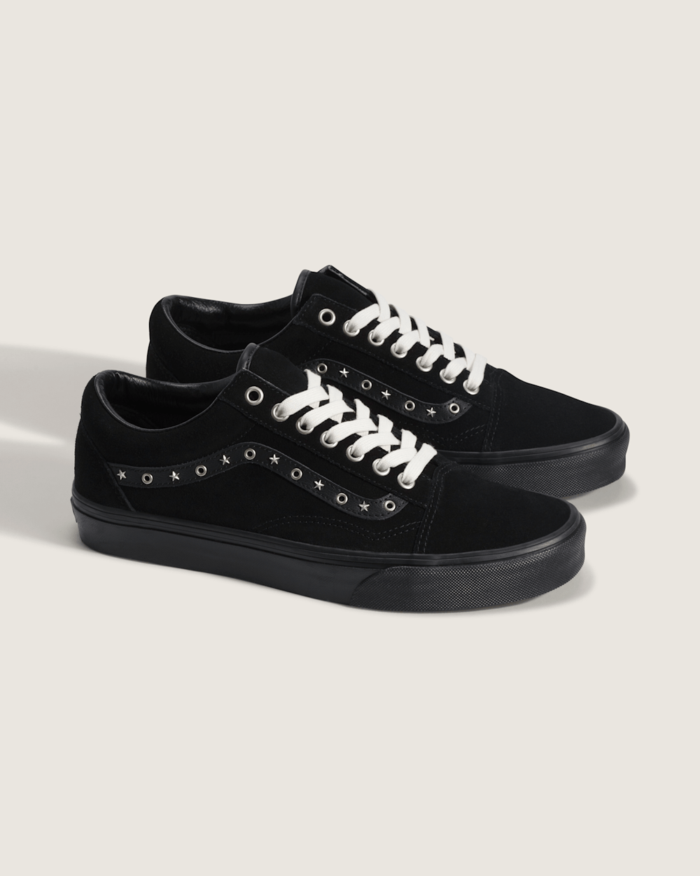 Men Vans Old Skool Shoe in Black