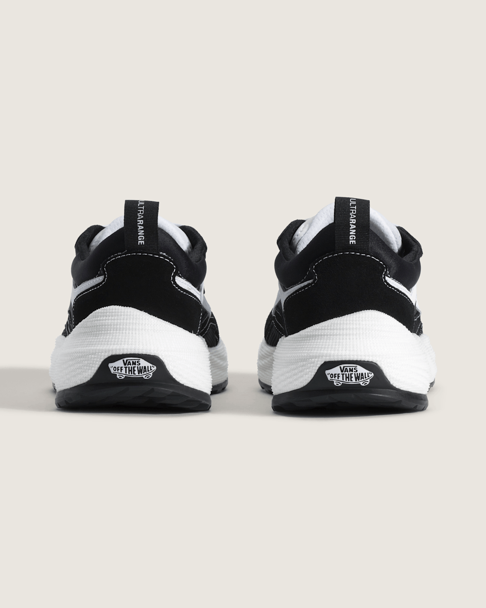 Men Vans UltraRange Neo 2.0 Shoe in Black / White