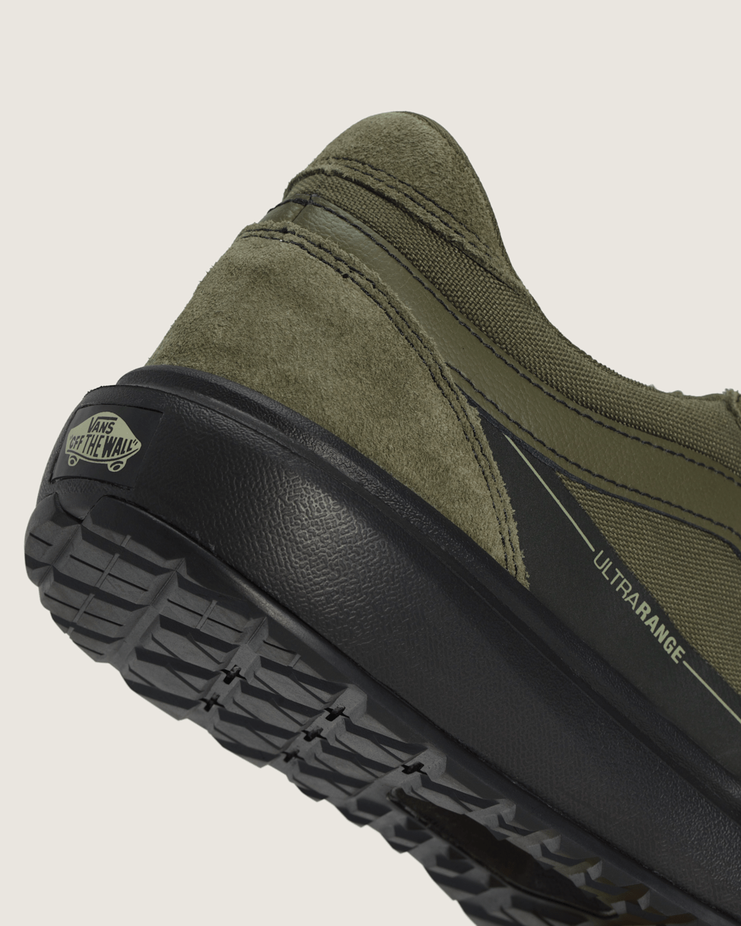Men Vans UltraRange 2.0 Shoe in Mossy Olive / Black