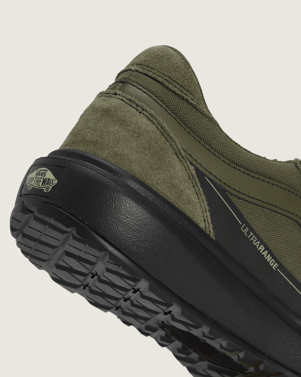 Men Vans UltraRange 2.0 Shoe in Mossy Olive / Black