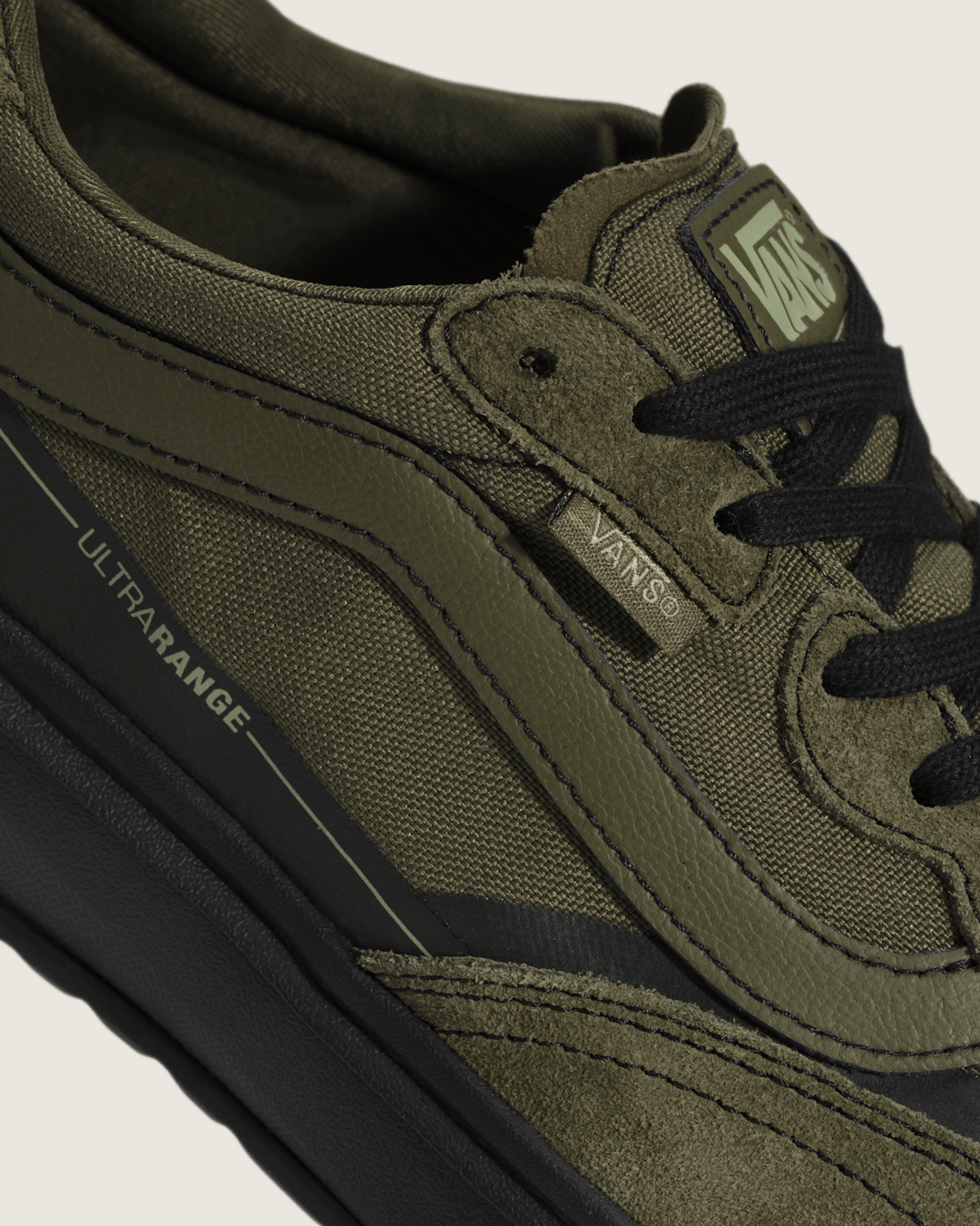 Men Vans UltraRange 2.0 Shoe in Mossy Olive / Black