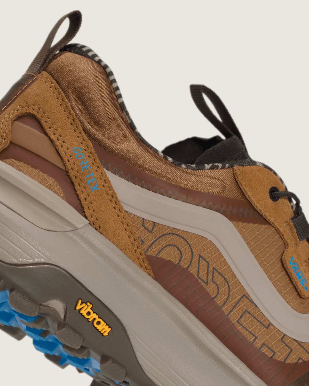 Men Vans Crosspath XC GORE-TEX Shoe in Chipmunk Brown / Mushroom Brown