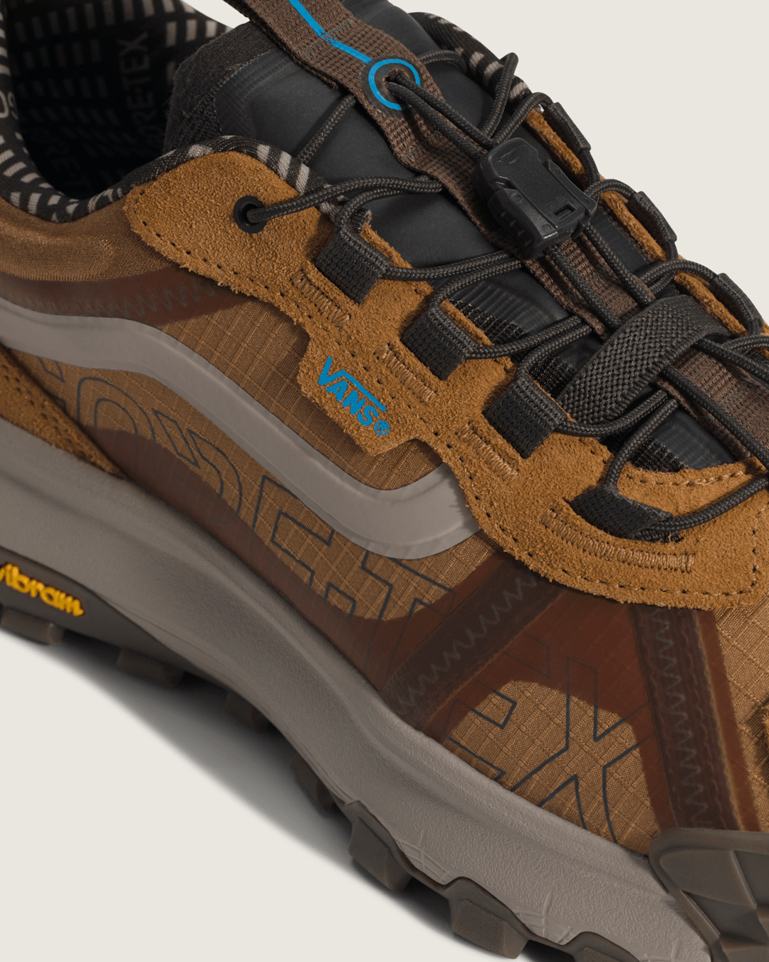 Men Vans Crosspath XC GORE-TEX Shoe in Chipmunk Brown / Mushroom Brown