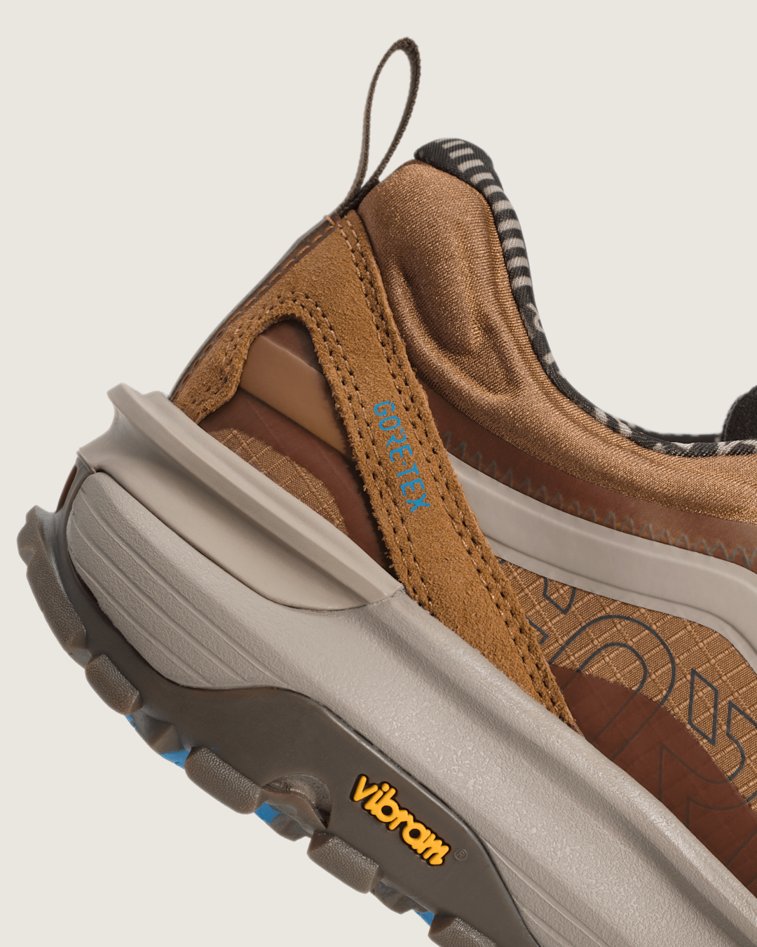 Men Vans Crosspath XC GORE-TEX Shoe in Chipmunk Brown / Mushroom Brown