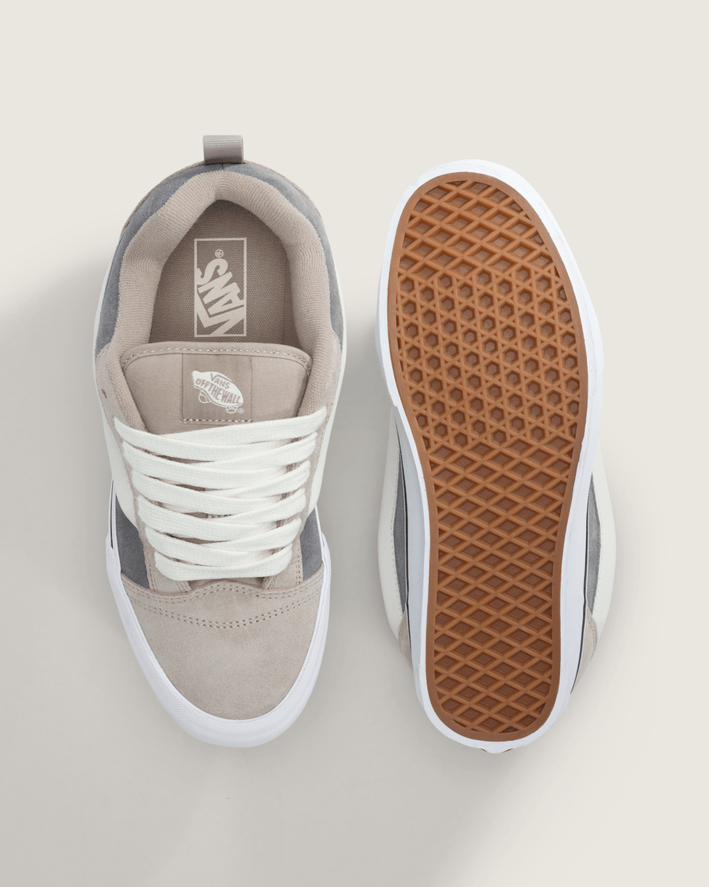 Men Vans Knu Skool Shoe in Frost Grey