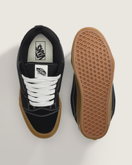 Men Vans Knu Skool Shoe in Gum Black