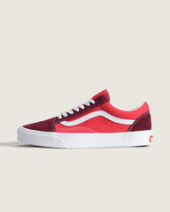 Men Vans Old Skool Shoe in Crimson Haze Red