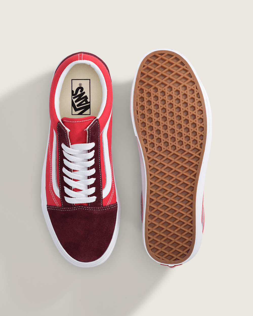 Men Vans Old Skool Shoe in Crimson Haze Red