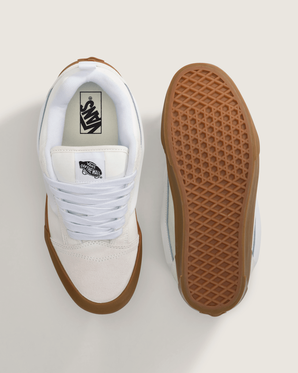 Men Vans Knu Skool Shoe in Blanc De Blanc White