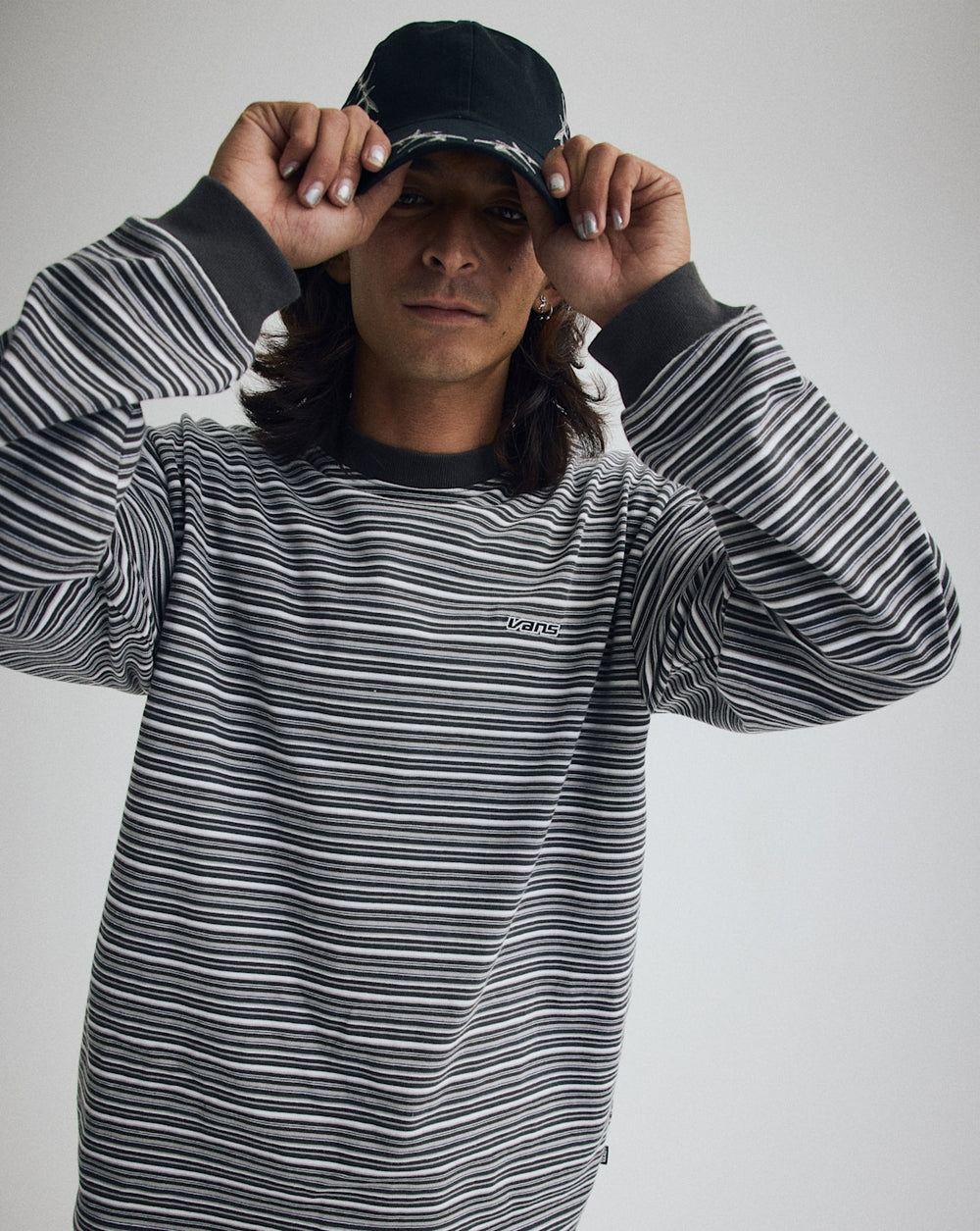 Men Vans Wesley Stripe Long Sleeve Knit Shirt in Faded Black