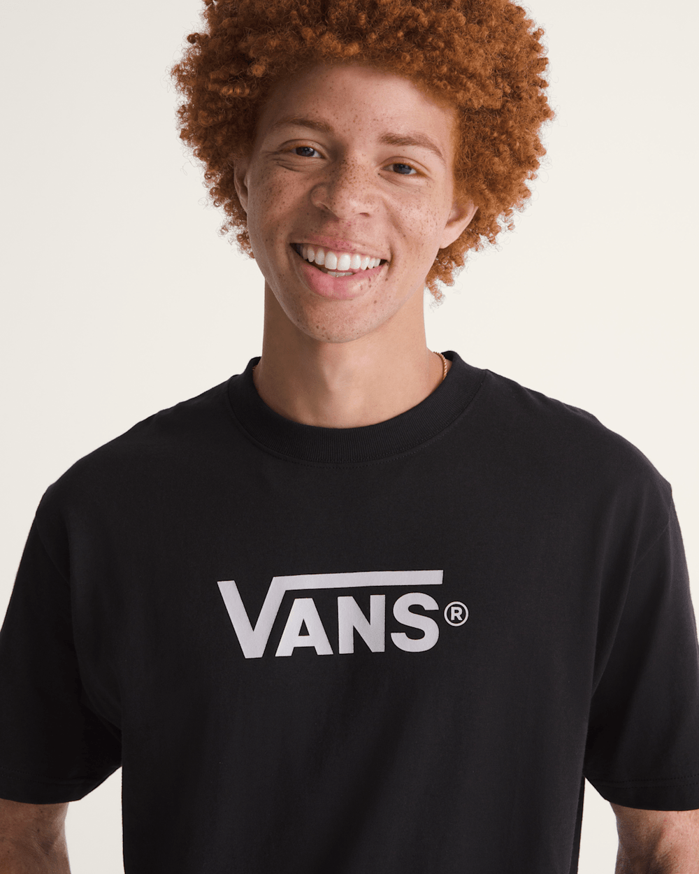 Men Vans New Vans Classic T-Shirt in Black / White