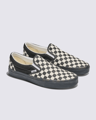 Men Vans Classic Slip-On Checkerboard Shoe in Checkerboard White / Black