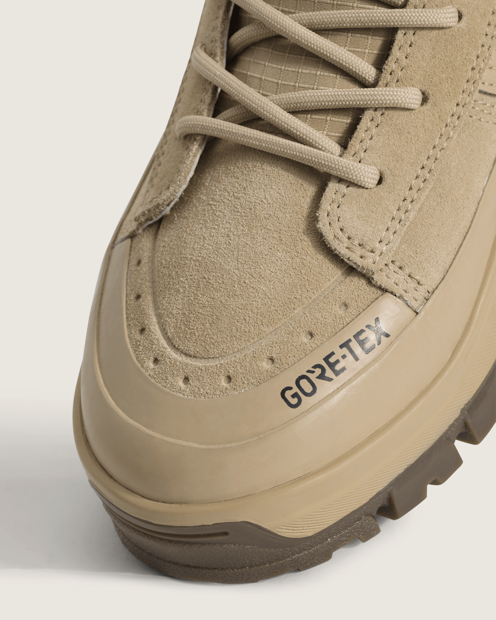 Men Vans Sk8-Hi GORE-TEX Insulated Shoe in Incense Brown