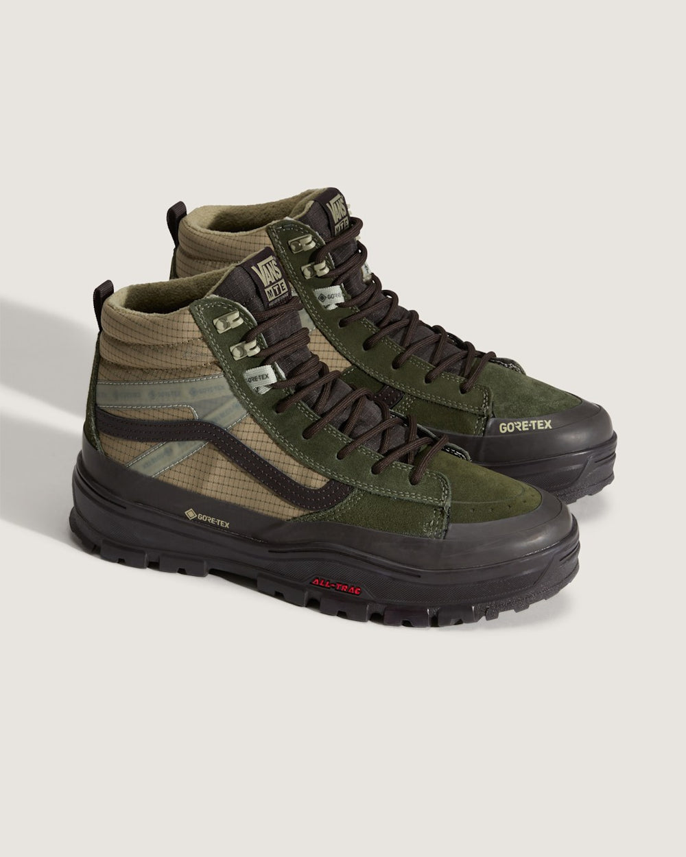 Men Vans Sk8-Hi GORE-TEX Insulated Shoe in Dark Green / Dark Brown