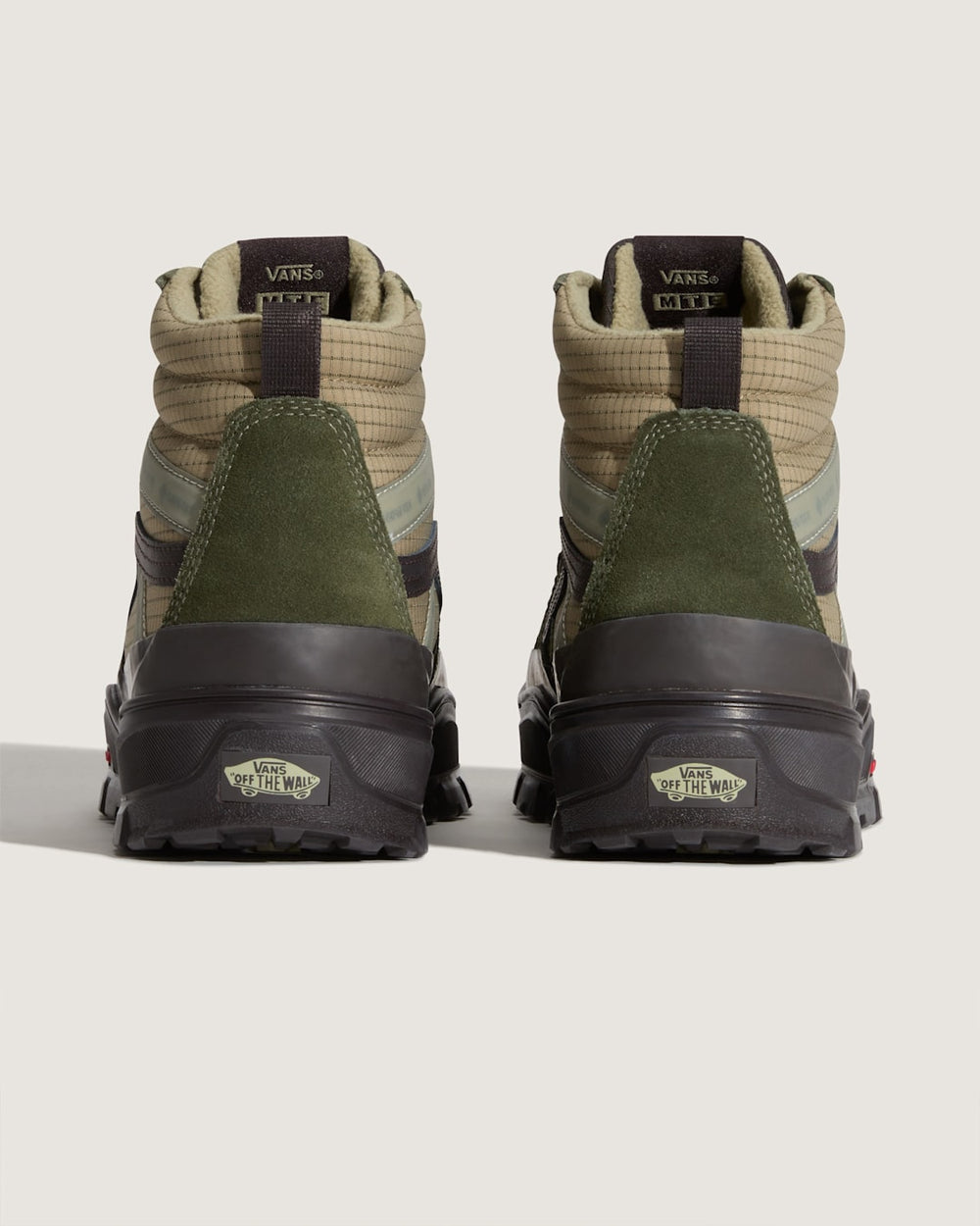 Men Vans Sk8-Hi GORE-TEX Insulated Shoe in Dark Green / Dark Brown