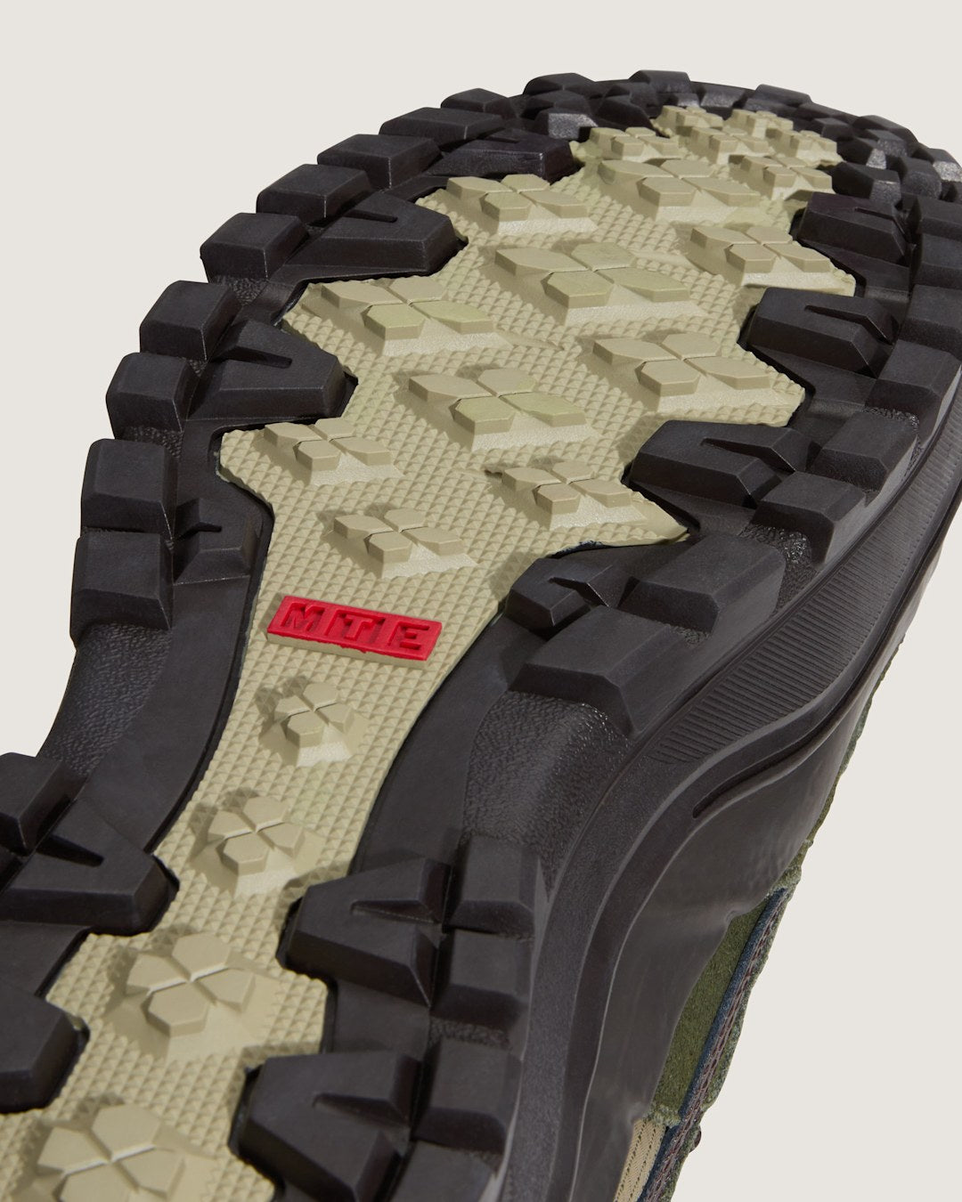 Men Vans Sk8-Hi GORE-TEX Insulated Shoe in Dark Green / Dark Brown